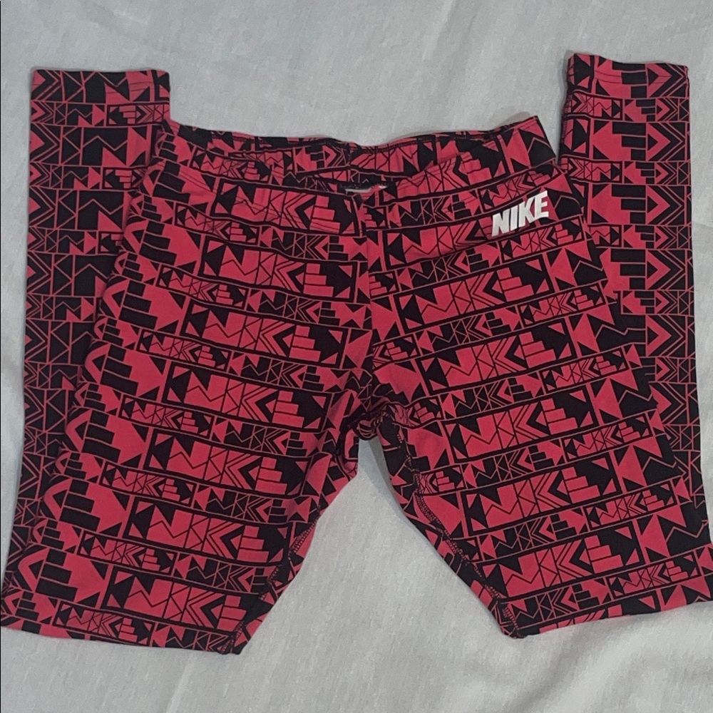 Nike Geometric Logo Printed Leggings